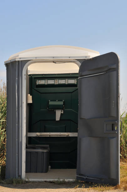 Best Handicap porta potty rental  in St Ann, MO